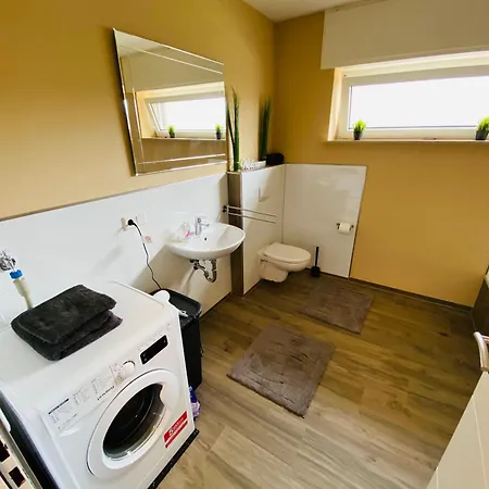 Big I 4 I 6 Beds I 120 Sqm I Fast Internet Paderborn