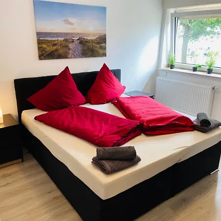 Big I 4 I 6 Beds I 120 Sqm I Fast Internet Apartmán Paderborn