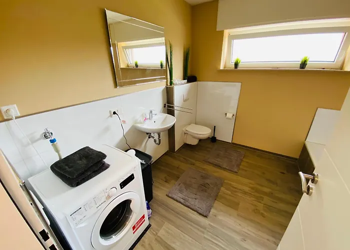 Big I 4 I 6 Beds I 120 Sqm I Fast Internet Paderborn